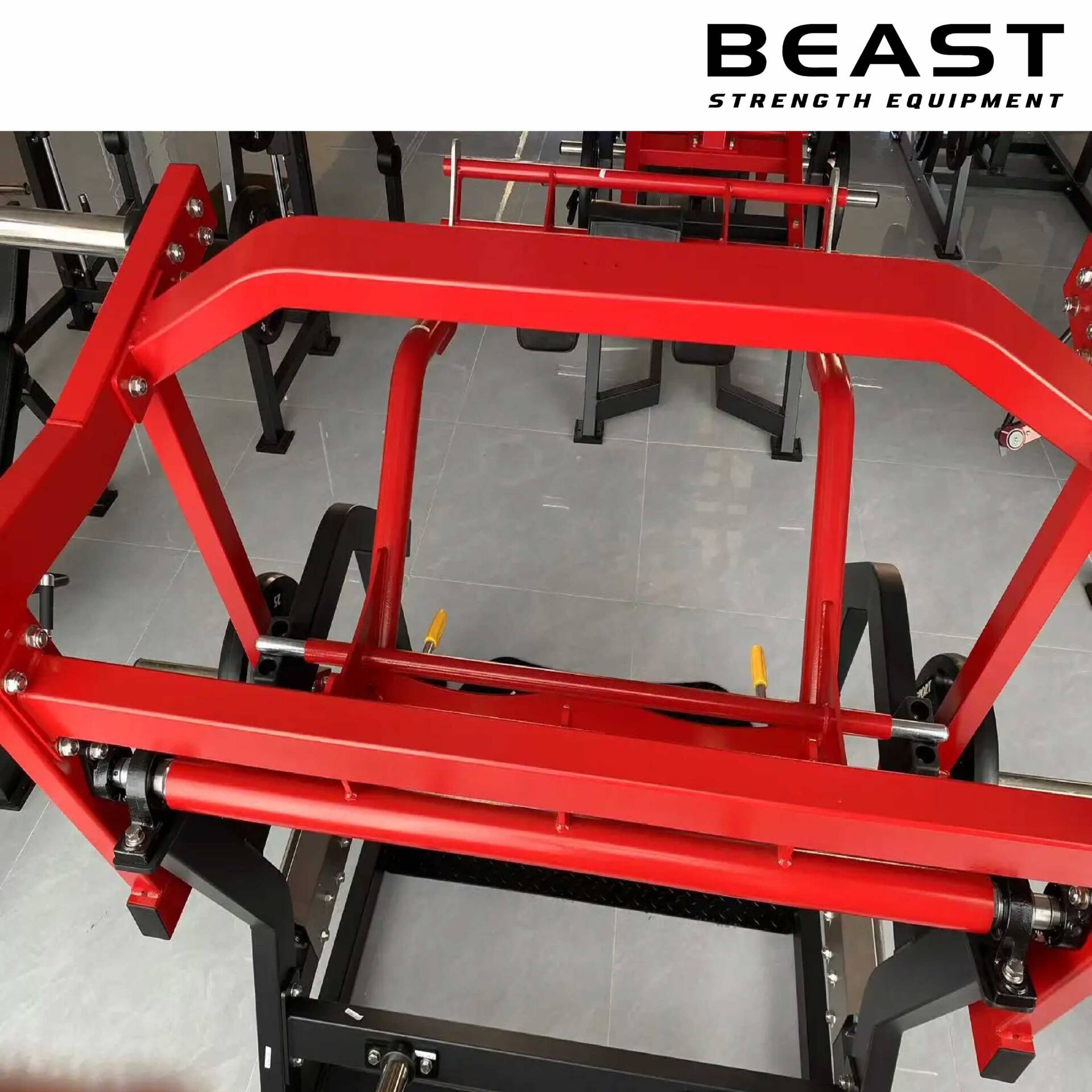 Máy tập chân mông Beast Super Squat XVD-30 8 Máy tập chân mông Beast Super Squat XVD-30