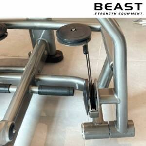 Máy ngồi kéo lưng Beast Seated Row SF90-004 8 Máy ngồi kéo lưng Seated Row của Beast Việt Nam