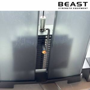 Máy đẩy vai Beast Shoulder Press Machine SF90-003 9 Máy đẩy vai Shoulder Press của Beast Việt Nam