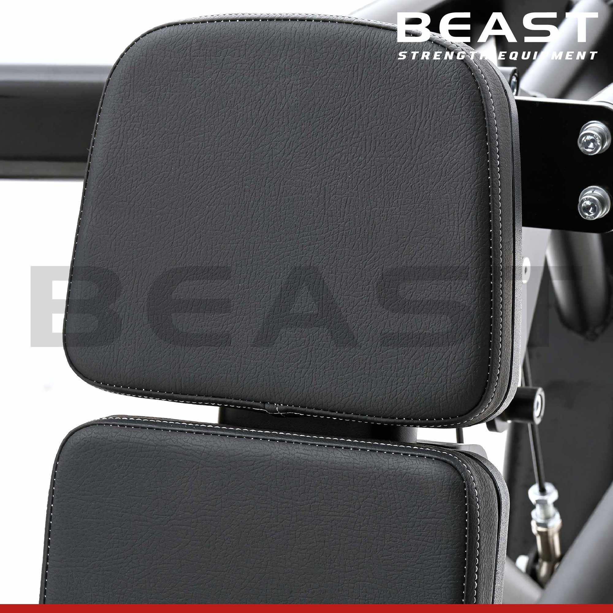 Máy tập vai ngực S550 Diamond Chest And Shoulder Press 4 Máy tập vai ngực S550 Diamond Chest And Shoulder Press